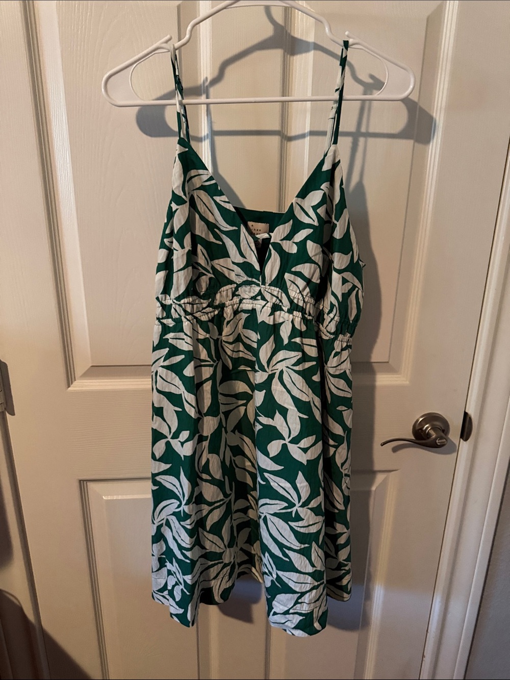 a new day Green and White Leaf-Print Midi Dress